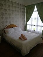 Ideal Mahkota Apartment