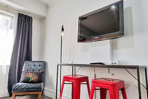 Idyllic City Studio Air-Con & Wifi