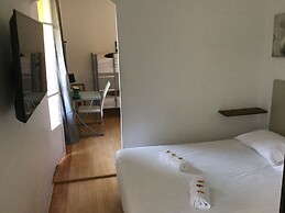 Hôtel Restaurant Le 8