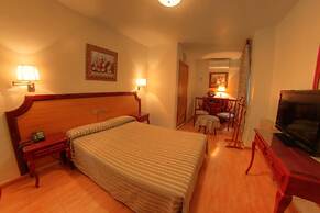 Hotel Torrezaf