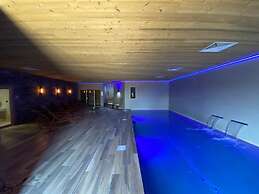 What Else Hotel