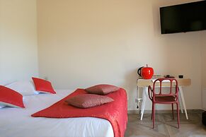 What Else Hotel