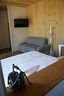 What Else Hotel