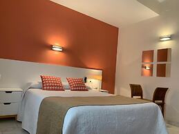 Hotel Llansola