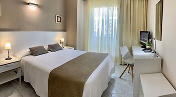 Hotel Llansola