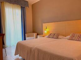Hotel Llansola