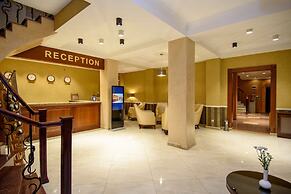 KMM Hotel