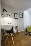 New Wave Apartment Tropical