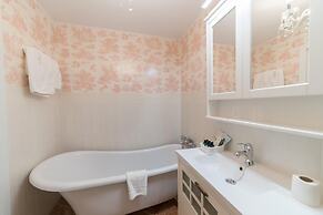 Rey Don Pedro Luxury Home