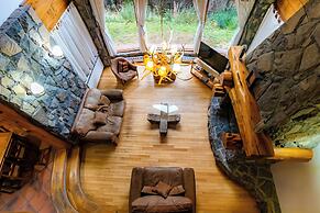 Amazing 4 Bedroom Chalet Villa Traful VT1 by Apartments Bariloche