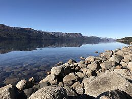 Amazing 4 Bedroom Chalet Villa Traful VT1 by Apartments Bariloche