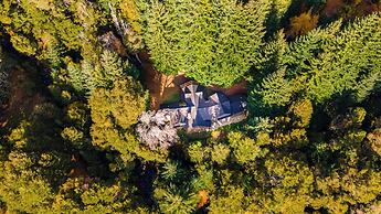 Amazing 4 Bedroom Chalet Villa Traful VT1 by Apartments Bariloche