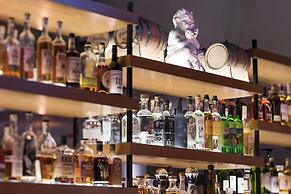 Moxy Chicago Downtown