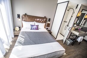 Moxy Chicago Downtown