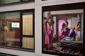 Moxy Chicago Downtown