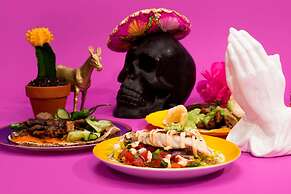 Moxy Chicago Downtown