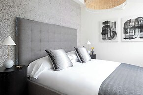 The Richard, The Edgartown Collection