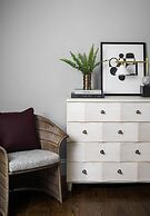 The Richard, The Edgartown Collection