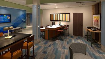 Holiday Inn Express and Suites White Hall by IHG
