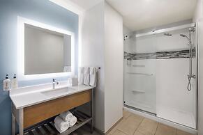 EVEN Hotel Pittsburgh Downtown by IHG