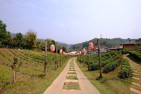 Lee Wine Ruk Thai Resort