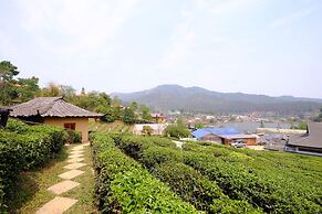 Lee Wine Ruk Thai Resort