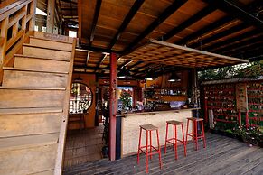 Lee Wine Ruk Thai Resort