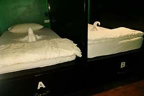 Crossroads House - Hostel