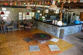 Crossroads House - Hostel