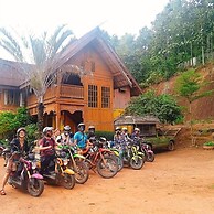 Crossroads House - Hostel