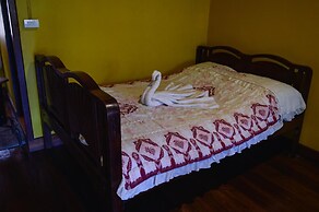 Crossroads House - Hostel