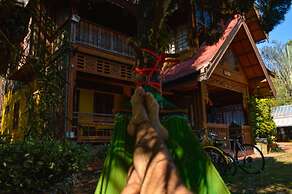 Crossroads House - Hostel