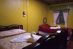 Crossroads House - Hostel