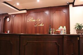 Shiroka Laka Hotel