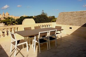 Maleth Inn Guest House