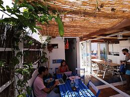 La Ventana Azul Surf Hostel