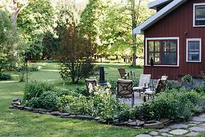 Wellnesste Lodge and Cabin Rentals
