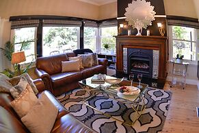 Chatelaine Valley Views