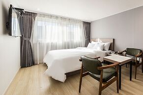 Anyang ILLOWA Hotel