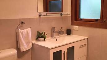 Mystic View Cottage Wandiligong