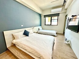 Mo BnB