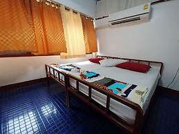 Prasuri Guest House
