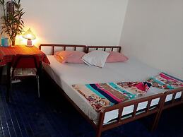 Prasuri Guest House