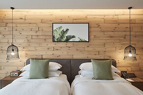 Walkerhill Douglas House