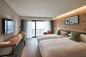 Walkerhill Douglas House