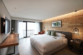 Walkerhill Douglas House