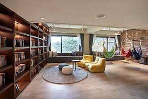 Walkerhill Douglas House