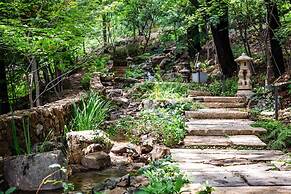 Walkerhill Douglas House