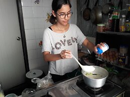 The Oasis Hostel - Adults Only