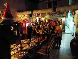 The Oasis Hostel - Adults Only